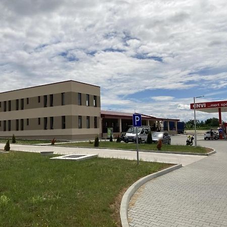 M70 Panzio Szemenyecsörnye Exterior foto